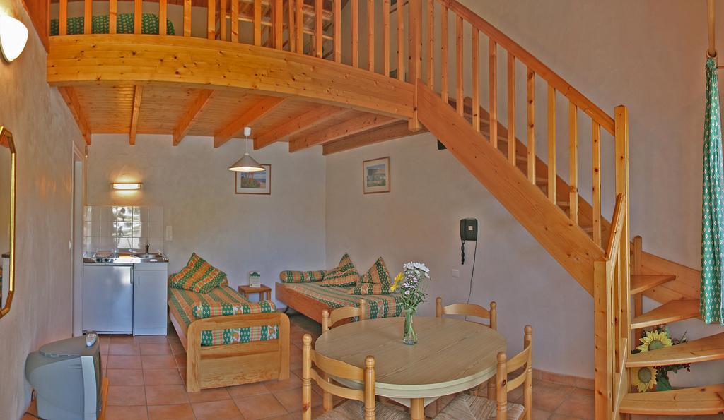 Domaine Le Martinet, The Originals Relais Hotel Bouin  Exterior foto